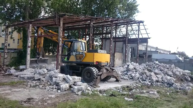 Wyburzenia hal i budynków przemysłowych w Kołobrzegu